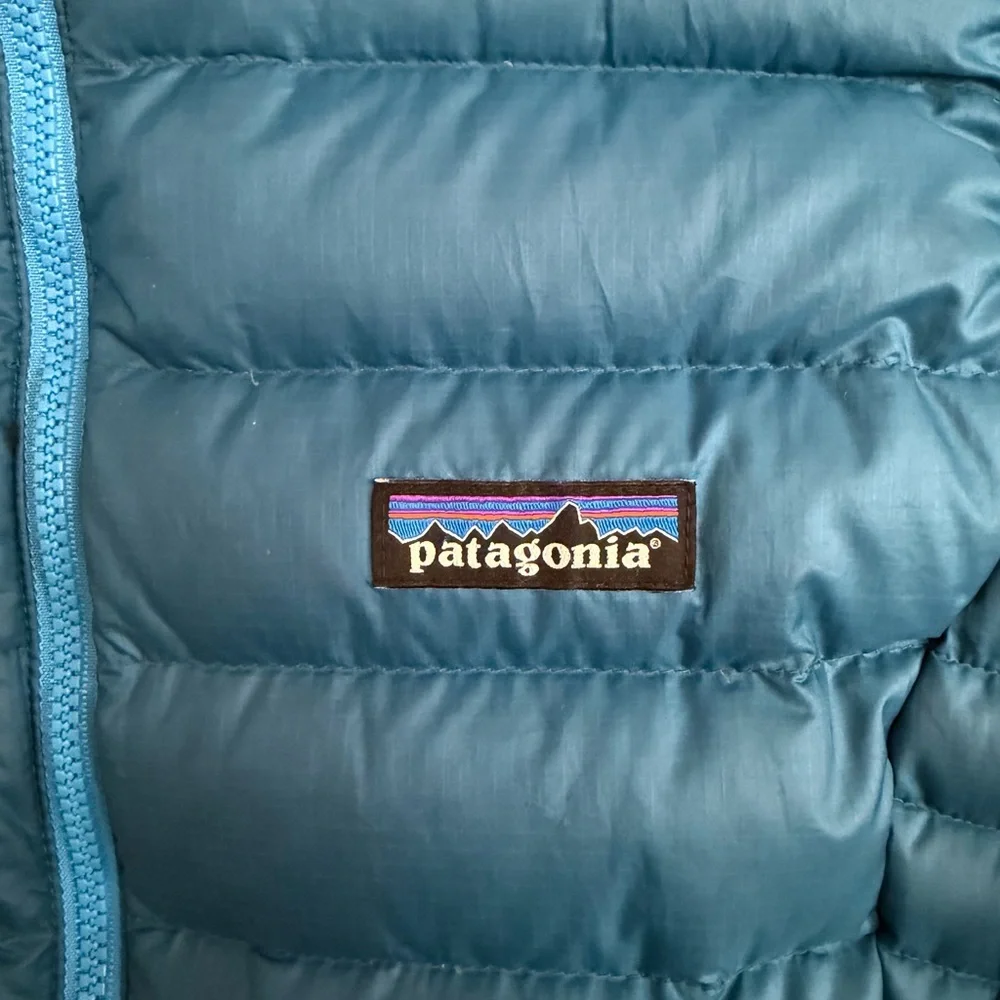 Patagonia Sweater Vest - Picture 2 of 4